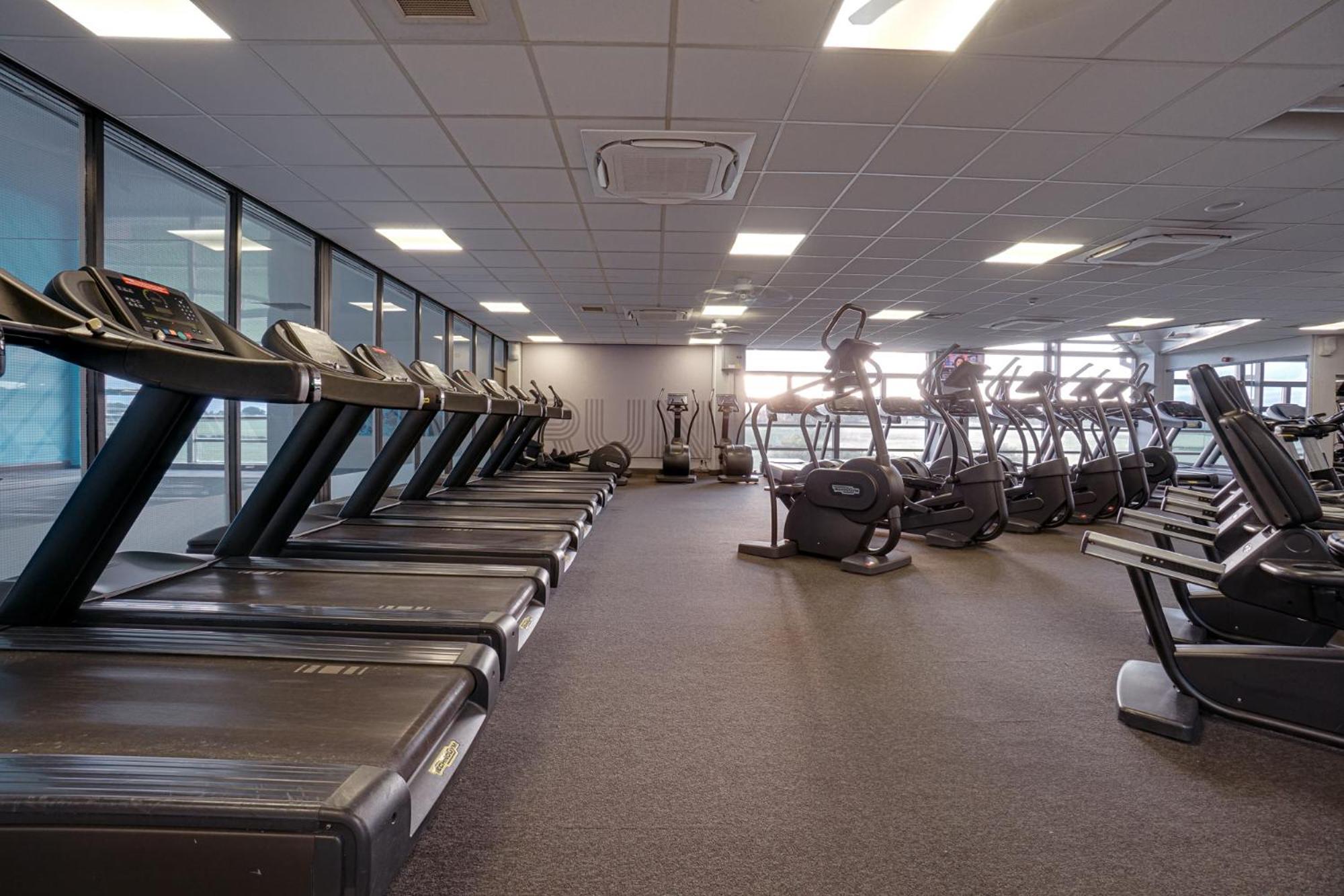 וויגאן Wrightington Hotel & Health Club מראה חיצוני תמונה