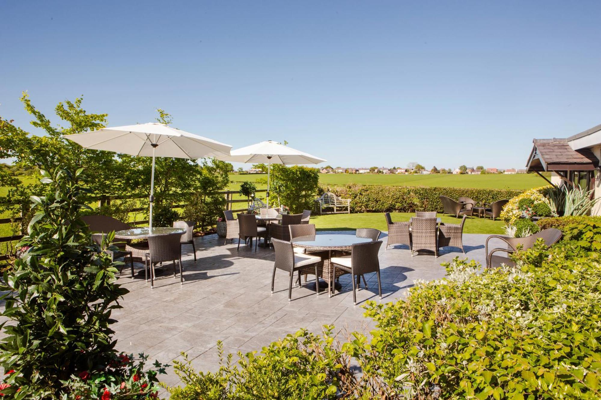 וויגאן Wrightington Hotel & Health Club מראה חיצוני תמונה