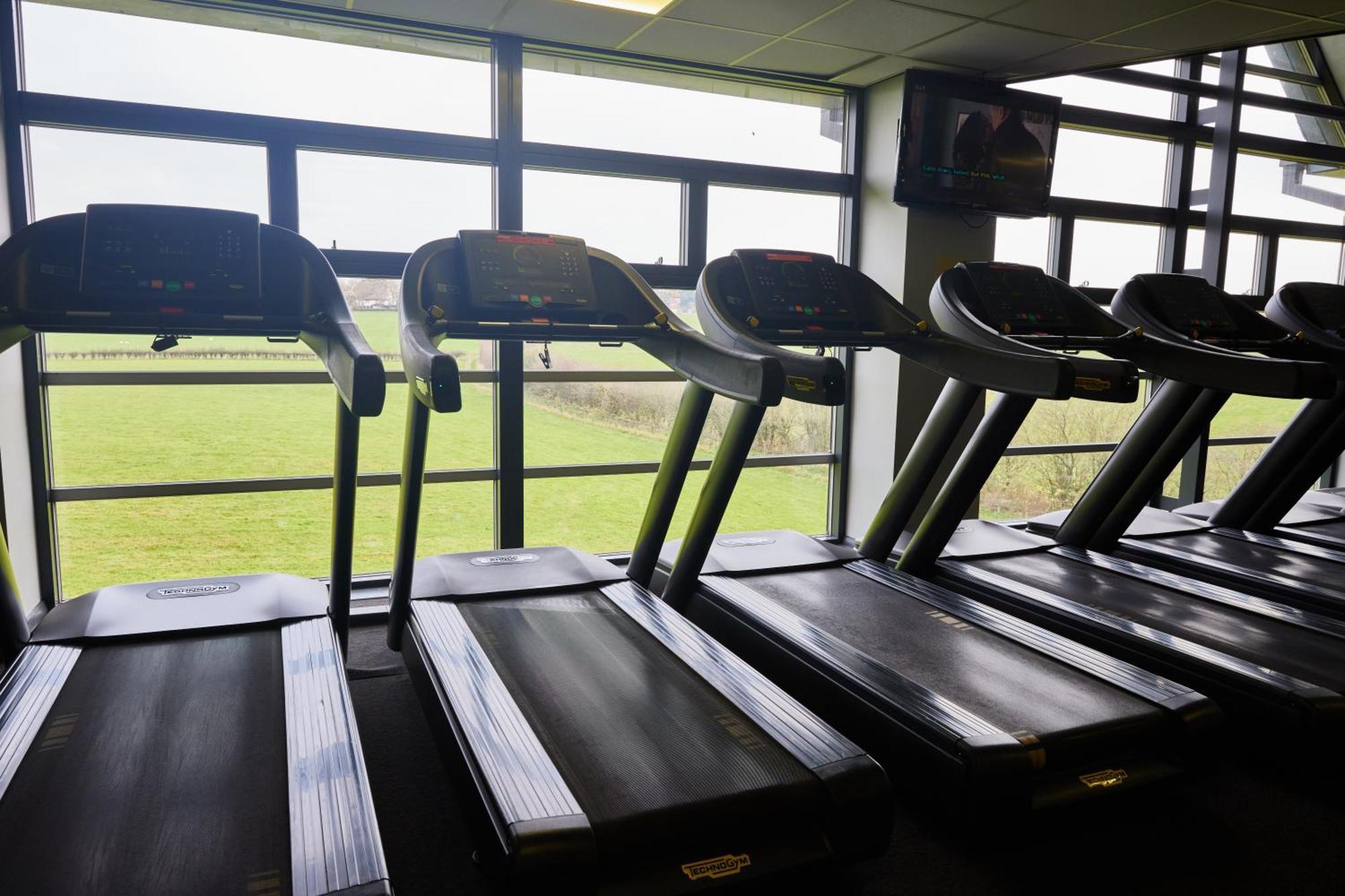 וויגאן Wrightington Hotel & Health Club מראה חיצוני תמונה