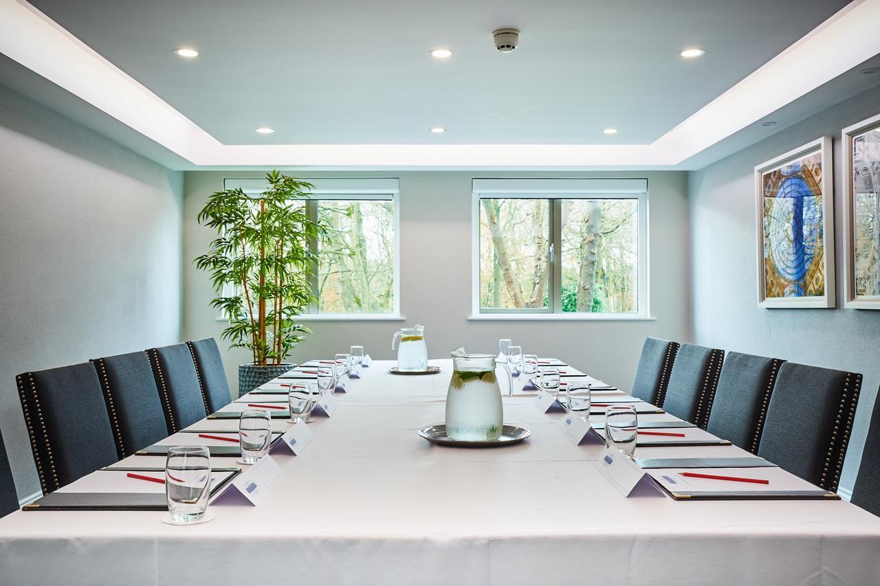 וויגאן Wrightington Hotel & Health Club מראה חיצוני תמונה