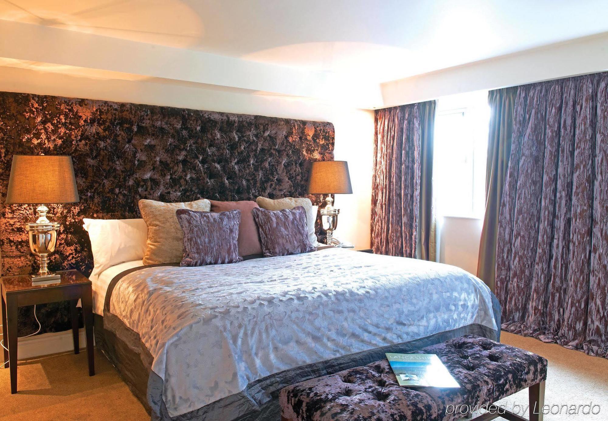 וויגאן Wrightington Hotel & Health Club מראה חיצוני תמונה