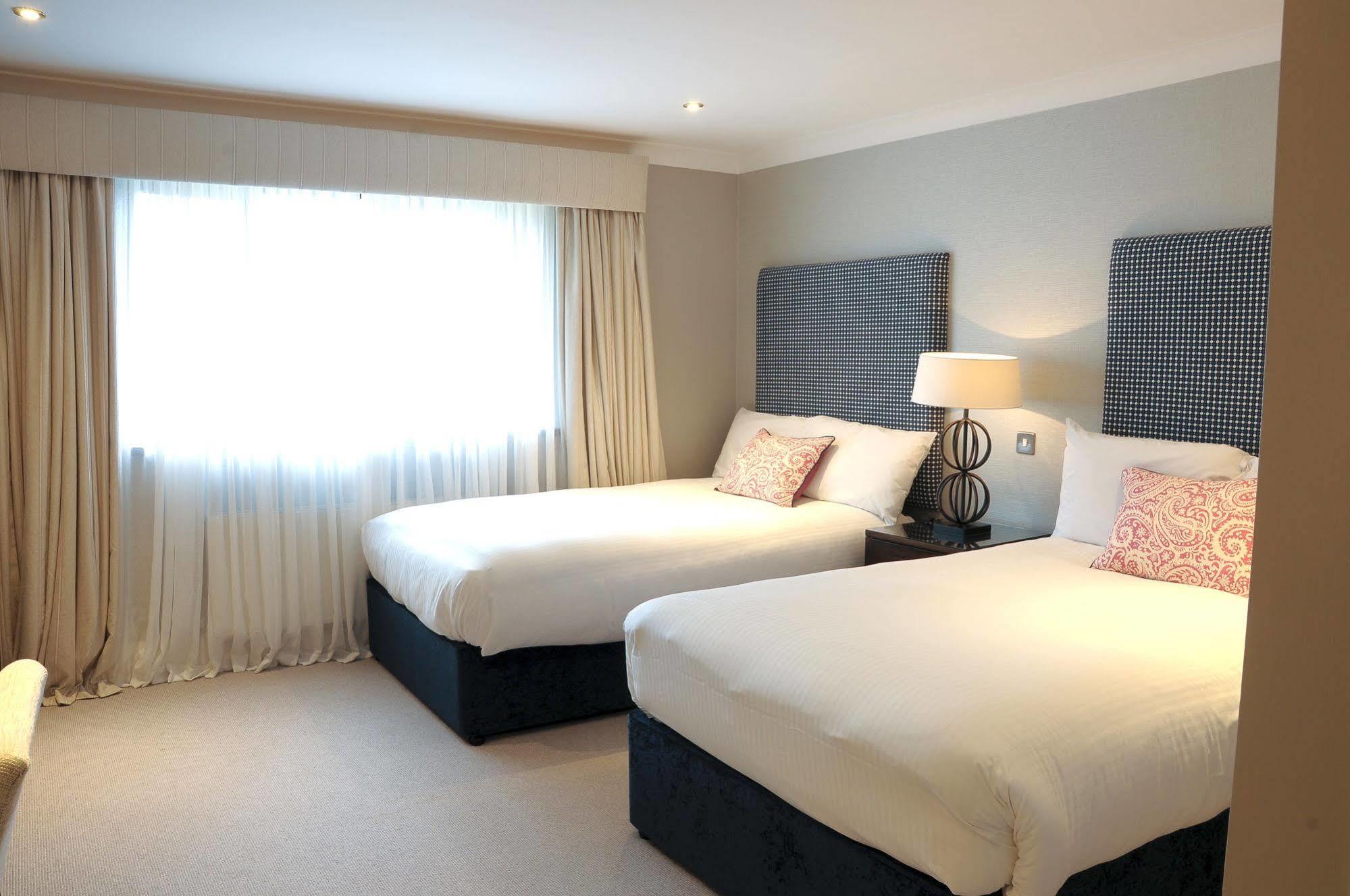 וויגאן Wrightington Hotel & Health Club מראה חיצוני תמונה